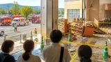 イオン熊本爆発 館内への“戻れ”指示が住民の不信招く