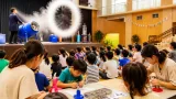 尼崎で「善ちゃん」サイエンスショー 夏休みの学びに笑顔広がる