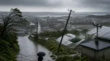 落雷や急な強雨、突風に警戒を 県内広域に注意報