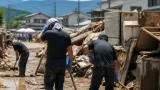 福井、記録的大雨の被災地で復旧作業本格化 熱中症に注意を