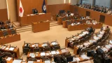 県議会議長、改革の「めど」後に辞意表明