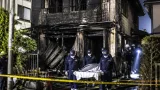 福山市の住宅全焼、焼け跡から遺体発見