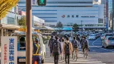浜松駅南口で歩車分離式信号の実証始まる、学生増を見据え交通安全強化