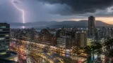 広島県、夕方まで断続的な雨と落雷警戒