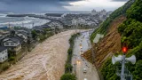 北陸で21日夕方まで大雨の恐れ、警戒を呼びかけ