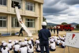 いわきの小学校で児童の逃げ遅れ想定の避難訓練を実施