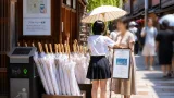 金沢で日傘貸出し実証、夏観光とごみ対策を測る試み