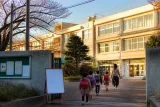 川崎市、授業前に校舎一部開放「朝の小１の壁」対策を開始