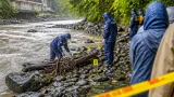 温泉施設から行方の5歳男児、下流で遺体発見