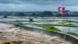 新潟県に大雨警戒 25日昼前まで警報級の恐れ