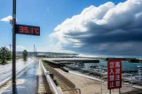 鹿児島で今季初の猛暑日 台風9号の接近で熱と風雨の警戒続く