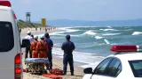 湖西市の海岸でサーフィン中に男性が溺れて死亡