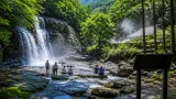 大分の“ひんやり”スポット案内 滝や渓谷、冷泉で夏をしのぐ方法