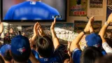 町田のファン注目 岡本が大リーグで８試合連続安打