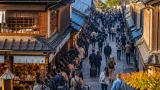 外国人宿泊者が過去最多、金沢の『オーバーツーリズム』