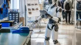 県が最新人型ロボ導入、産学連携でフィジカルAI実装に着手