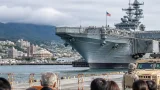 佐世保港に米強襲揚陸艦トリポリ帰港 住民と安全保障に影響