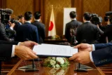 自民と維新が社会保障改革の骨子で合意 国会内で確認