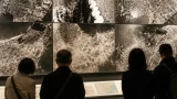 下関で空襲の記憶継承へ 彦島の航空写真初公開、展示始まる