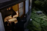 寝室にクマ侵入、成獣が民家に3度出没 雫石で住民ら無事も警戒続く
