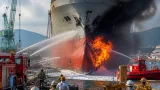 静岡・清水の造船所で建造中タンカー出火、作業員が死亡