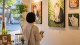 苫小牧で佐々木さんの猫絵画展 色鮮やかな作品が地域に呼び掛ける役割