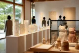 豊田・小原和紙展 二村純生の和紙表現と木彫を紹介