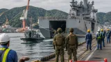米強襲揚陸艦トリポリが佐世保に帰港