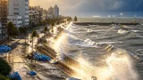 台風13号、沖縄本島と宮古の暴風警報を解除 離島は継続