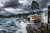 台風9号、奄美を強風域に巻き込みうねりと船便影響が懸念