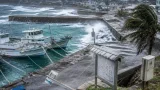 台風13号 接近で大東島に暴風警報 県内全域で警戒強化