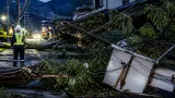 台風通過で秩父・戸田など計数百〜千軒超が停電、電力会社は接触危険を警告