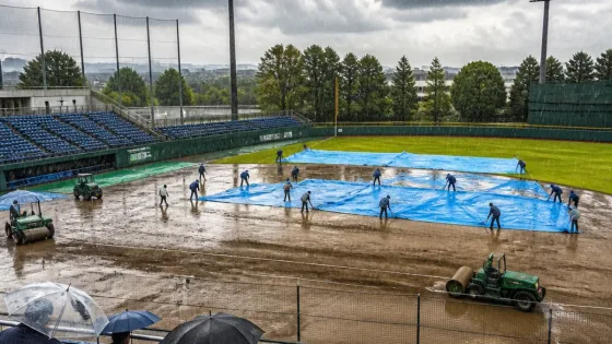 大雨で秋季県高校野球が全地区順延 8日の対戦一部に変更