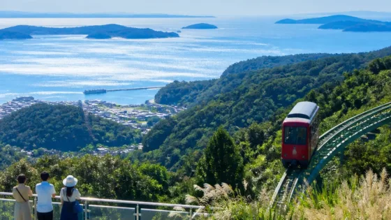 亀山モノレール開業、海と空の絶景を年中提供へ