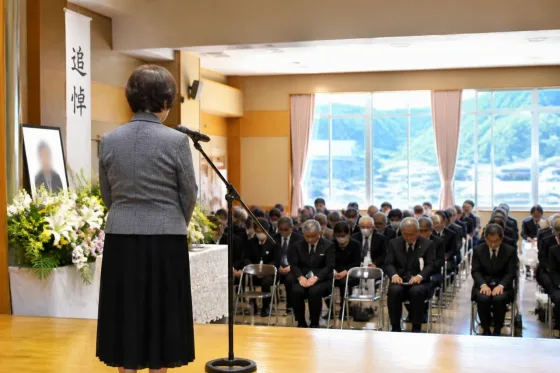 下関で開かれたしのぶ会 昭恵さんが地元支援に謝意