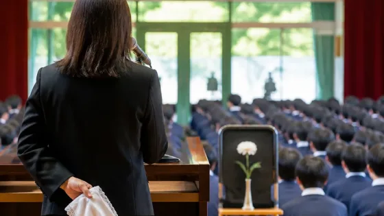 つくばの中学で命の大切さ訴え ひき逃げで息子を失った母親が講演