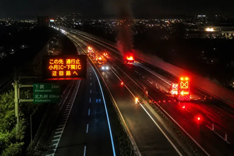 下関付近の中国道、車両火災で小月〜下関間が下り線通行止め