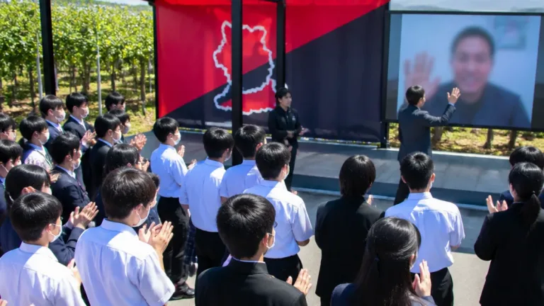 いわきＦＣ元選手・田中氏、被災地見学で生徒を激励