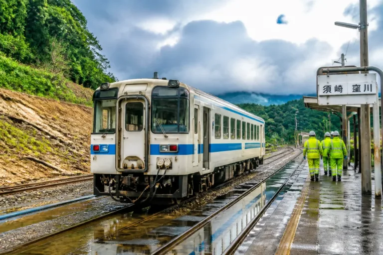 大雨で一時運転見合わせのJR土讃線 須崎―窪川間が運行再開