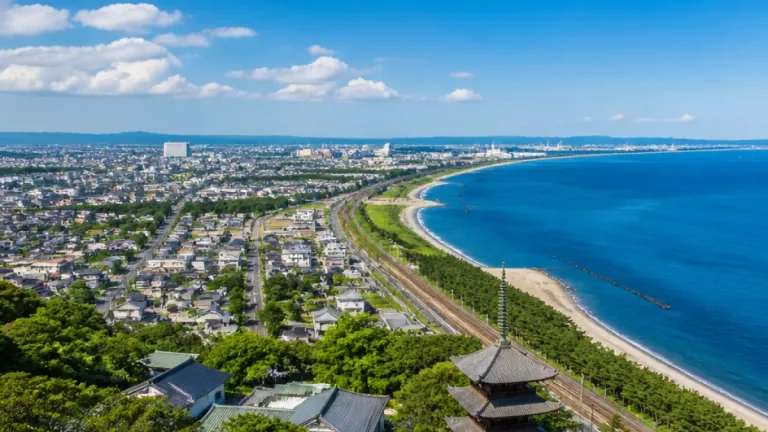 中学校でスプレー噴霧、20人超がのどや皮膚の痛み訴える