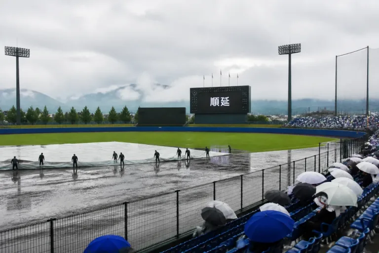 雨天で松本・諏訪の全試合が順延 高校野球長野大会は日程調整へ