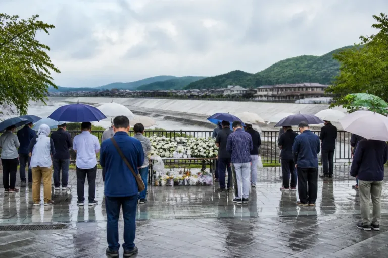 倉敷で西日本豪雨８年、献花で教訓の継承誓う