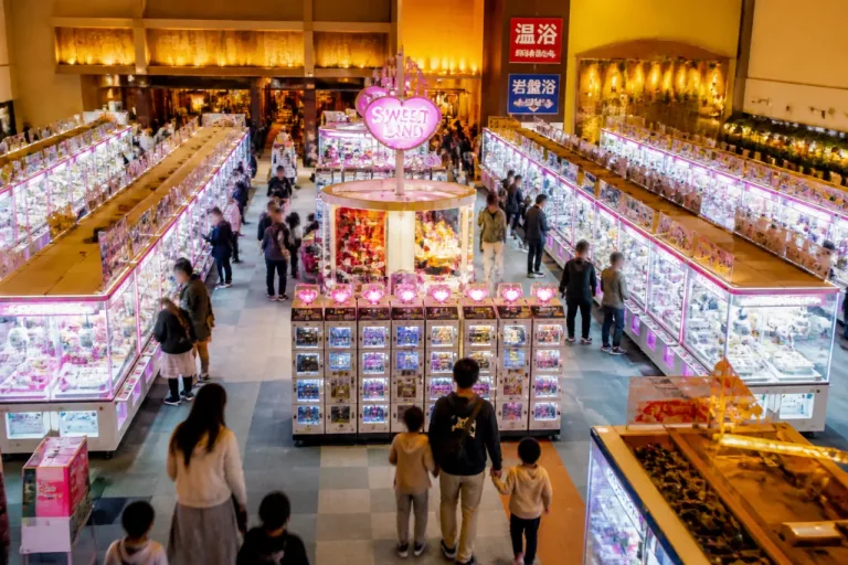 温浴施設に県下最大級のクレーンゲーム棟が誕生、久能山で18日オープン