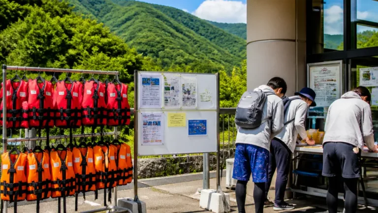 みなかみ町、夏季にライフジャケットを無料貸与