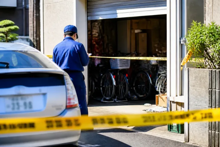 西宮で自転車窃盗、レンタカー利用の容疑者を逮捕 倉庫に複数台