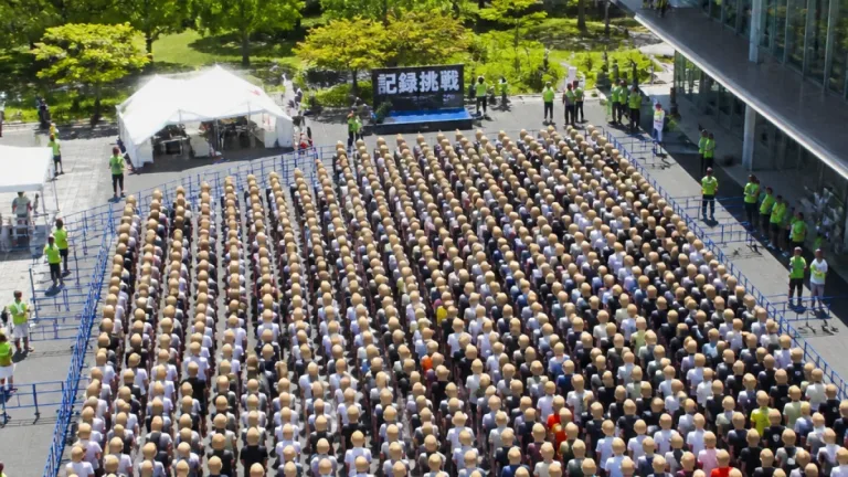 そろいのかつらでギネスに 海外の記録達成が大津にも伝える示唆
