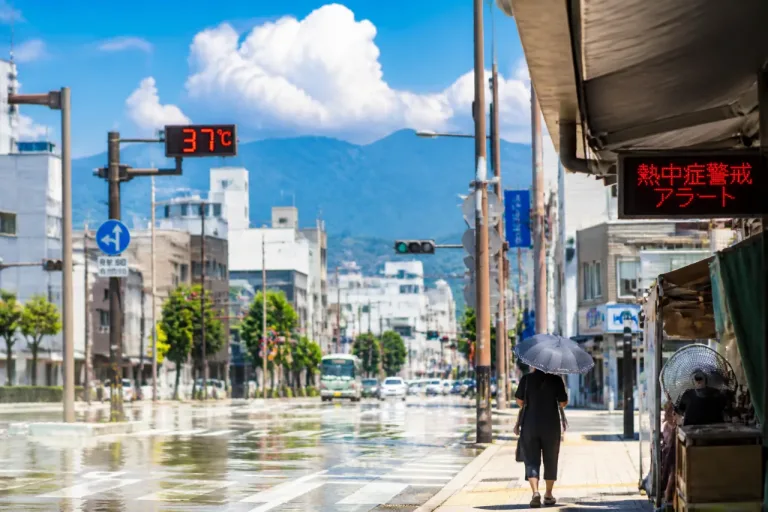 佐賀県で今年初の猛暑日、11日は37〜38℃予想で厳重警戒