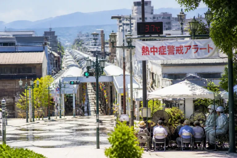 厳しい暑さ続く 佐賀県とりわけ11日に熱中症警戒