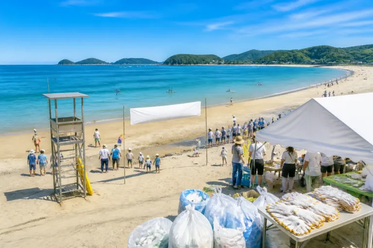 新上五島町で3か所同時に海開き 夏本番の離島ビーチ