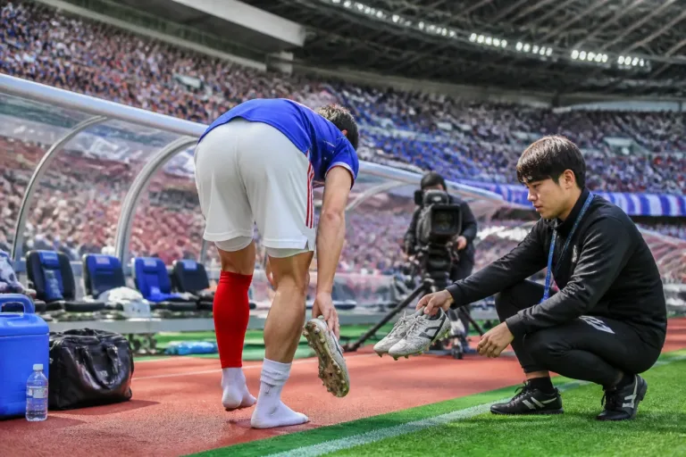 W杯でポルトガルMFネトが試合中にスパイクを交換、観客とSNSが反応